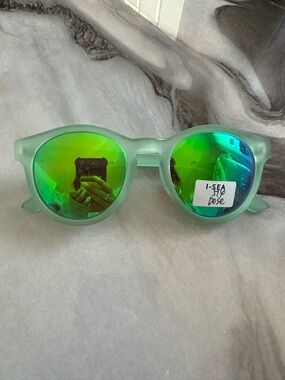 Unisex Mint Green Round Mirrored Sunglasses – Brand New